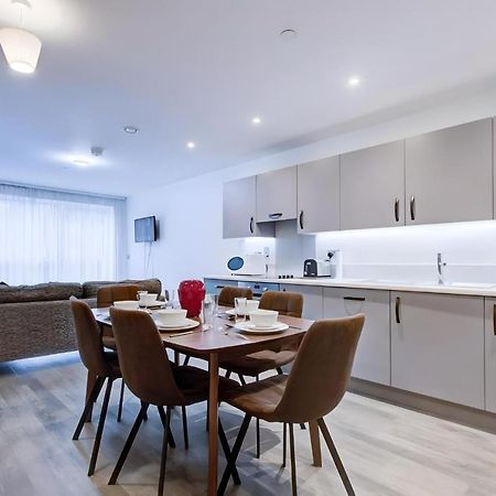 Luxury 2 Bed Flat In A New Block In East Acton Apartment Londra Exterior foto