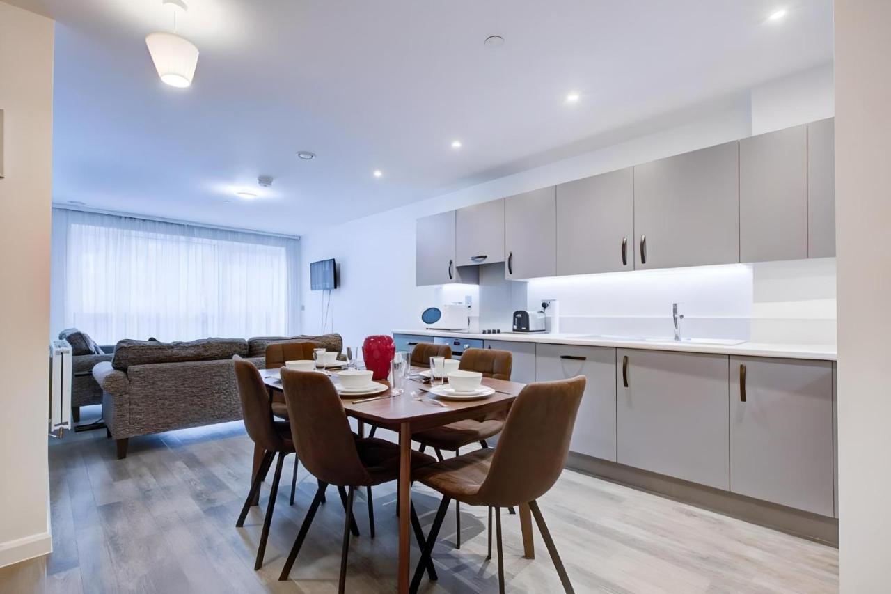 Luxury 2 Bed Flat In A New Block In East Acton Apartment Londra Exterior foto