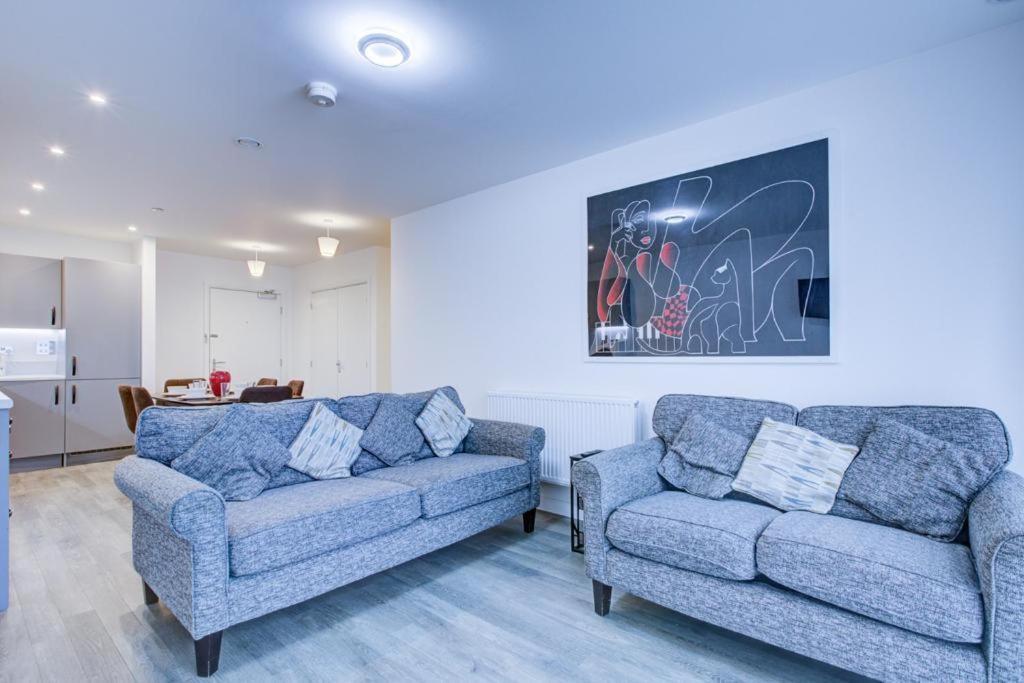 Luxury 2 Bed Flat In A New Block In East Acton Apartment Londra Exterior foto